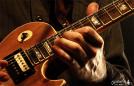 Cliquez pour zoomer Christian Rey guitariste avec le REY'S ROCK Trio (Photo Bruno Dupuis)